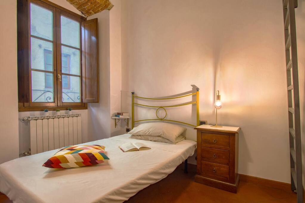 דירות פירנצה Demedici Apt W/ 2Br 1' Walk Uffizi & Ponte Vecchio מראה חיצוני תמונה