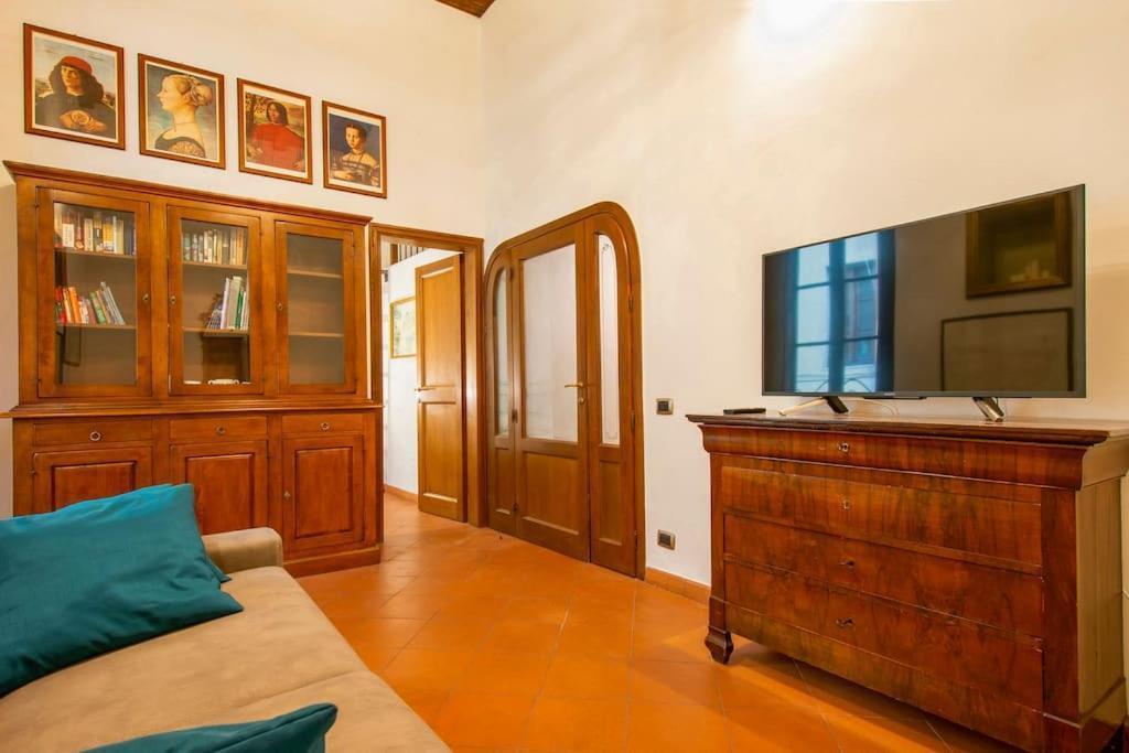 דירות פירנצה Demedici Apt W/ 2Br 1' Walk Uffizi & Ponte Vecchio מראה חיצוני תמונה