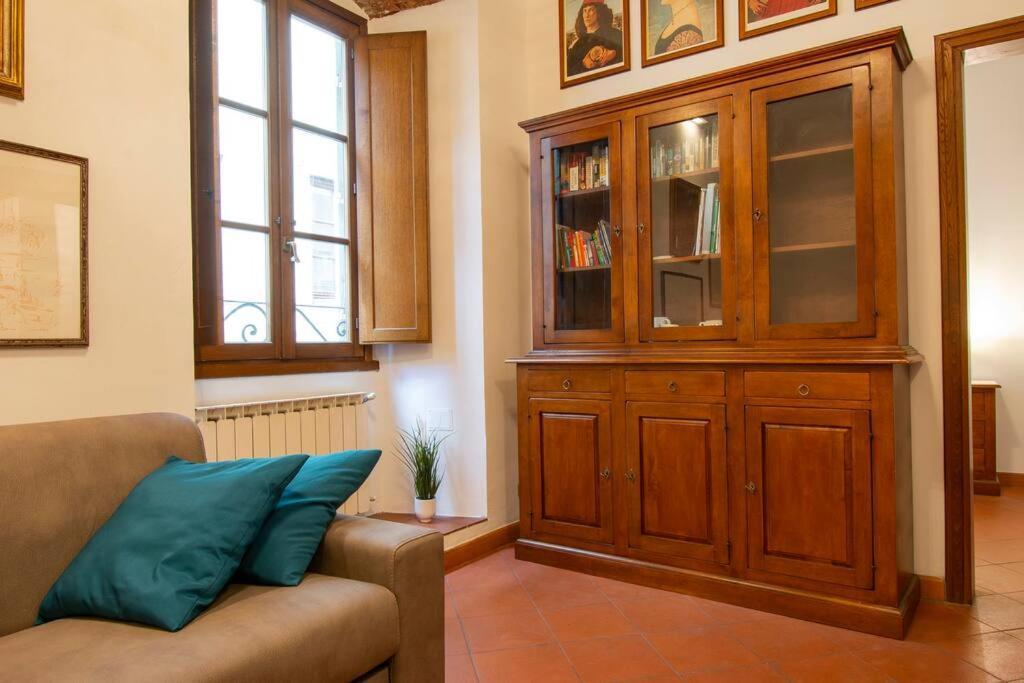 דירות פירנצה Demedici Apt W/ 2Br 1' Walk Uffizi & Ponte Vecchio מראה חיצוני תמונה